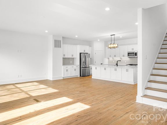 3rd image of 1609 N Davidson St #A