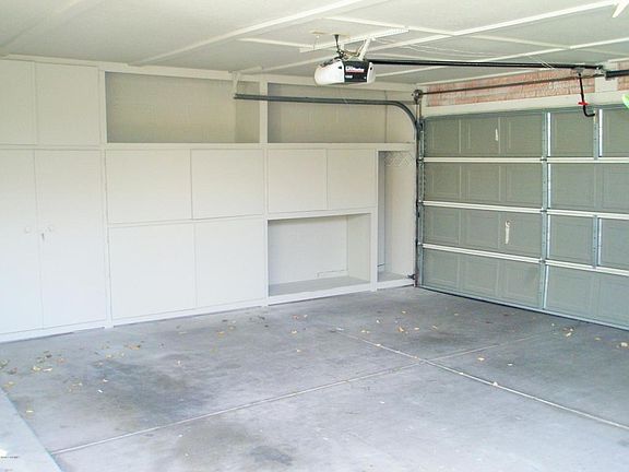 2nd image of 2311 N Avenida Barcolle