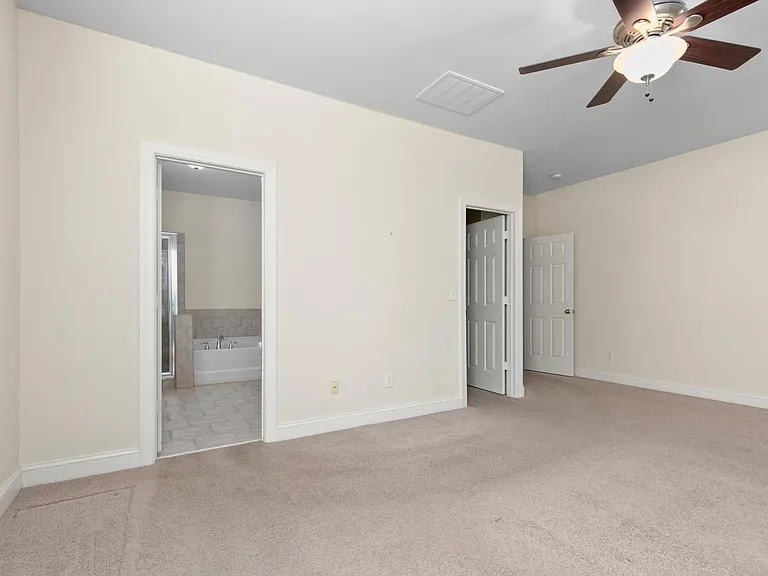 722 Pierside Dr — Photo 32