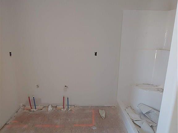 5th image of 9017 Woodford Dr Lot 44