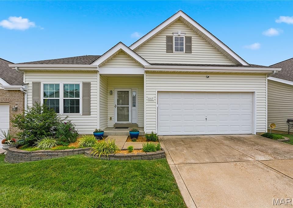 1st image of 1317 Windcrest Cir