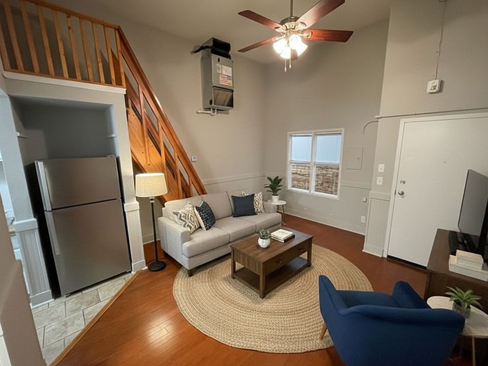 1st image of 361 E Clayton St APT 109