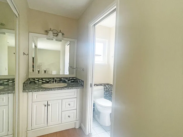 975 Perrelli St — Photo 14