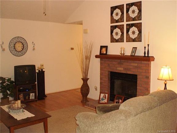 2nd image of 8931 Chesham Dr