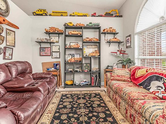 4th image of 4261 Essex Terrace Cir
