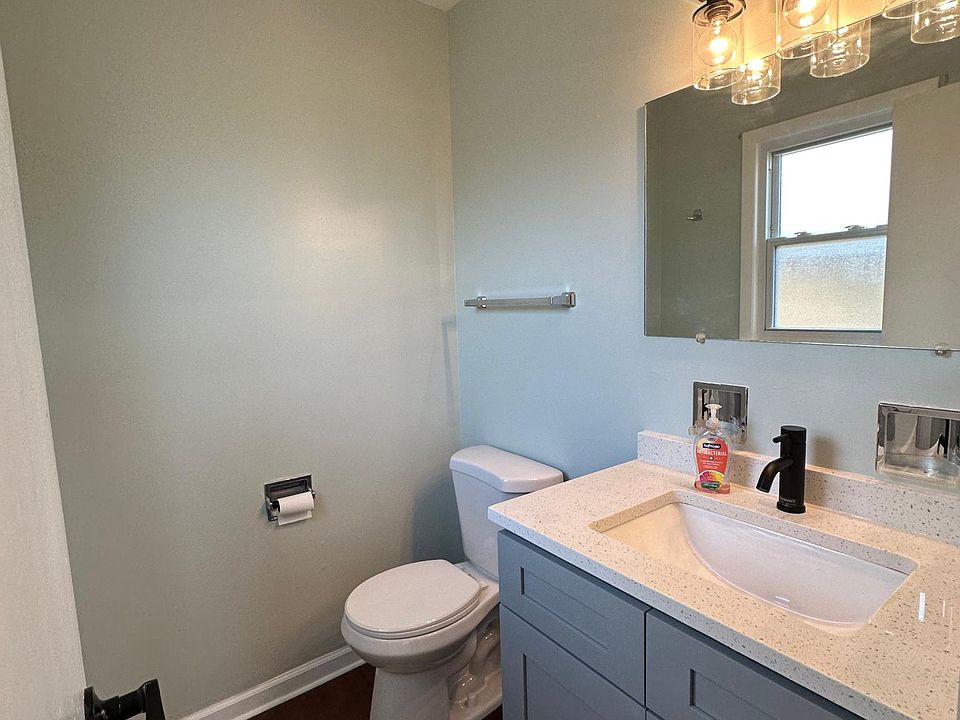 Master Bedroom Half Bathroom