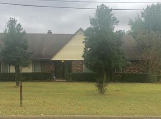 1732 E 13th St, Okmulgee, OK 74447