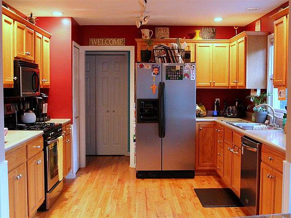 2nd image of 58027 Steiner Dr