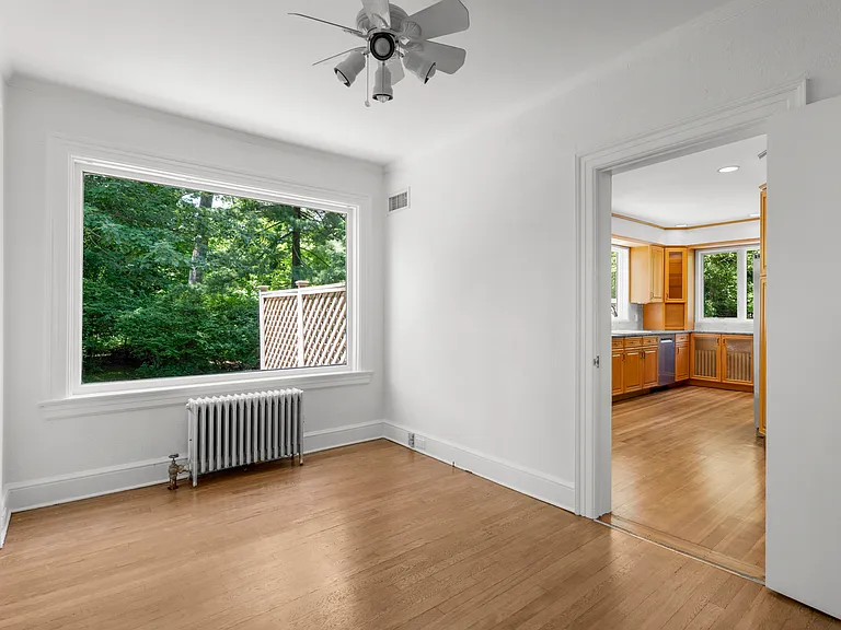 121 Walworth Ave — Photo 12