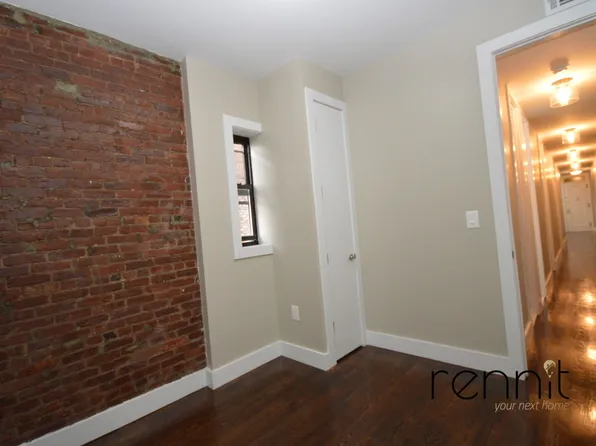 205 Street James' Place image 9 of 26