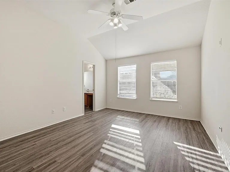 518 Niagara Falls Dr — Photo 28