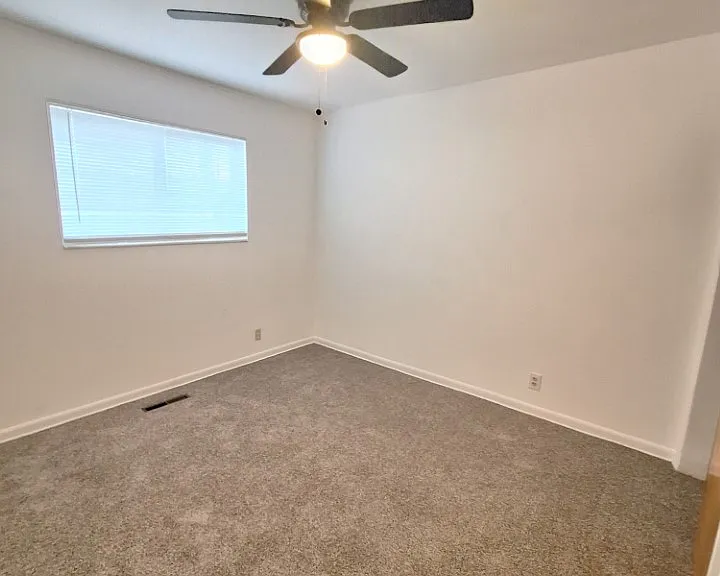 307 W Utah Ave — Photo 4