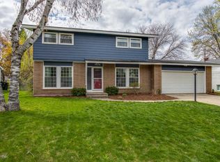 5074 Surf Dr NE, Rockford, MI 49341