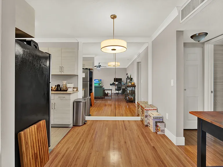 216 Calabria Ave #11 — Photo 3