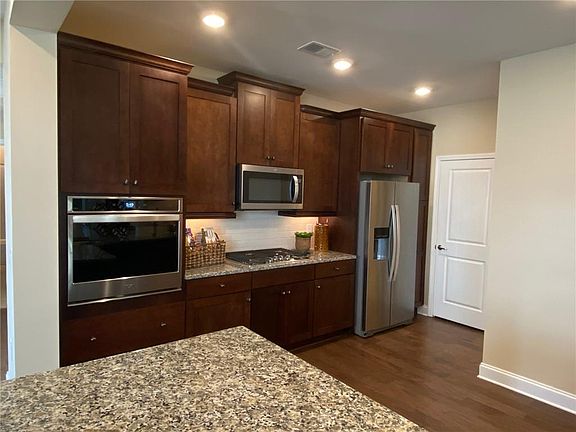 3rd image of 318 Cherokee Station Cir #2304
