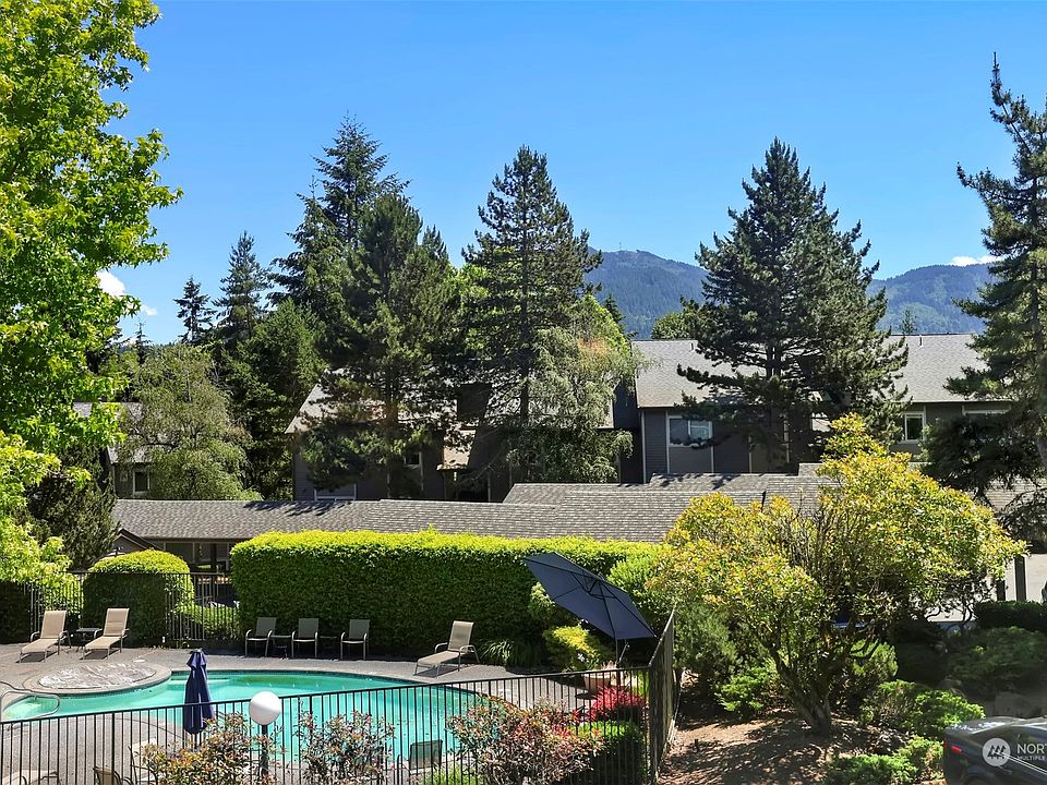 1st image of 210 Mt Park Boulevard SW #F102