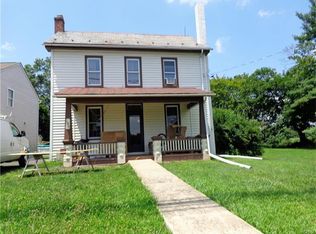 195 E 8th St, Pennsburg, PA 18073