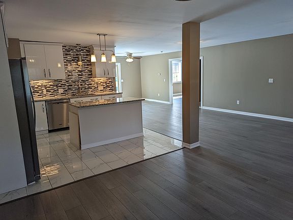 5th image of 1-7356 E Main St #1
