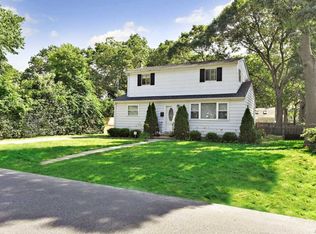 73 N Prospect Ave, Patchogue, NY 11772