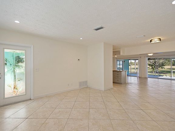 4th image of 2981 SE Morningside Blvd