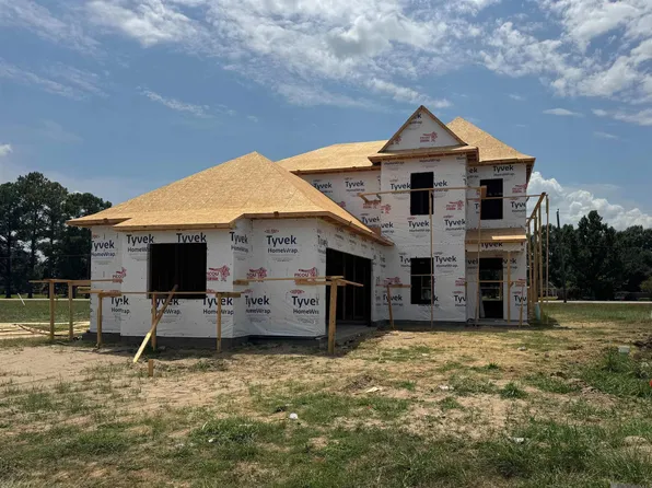 5106 Stonewater Dr, Gonzales, LA 70737