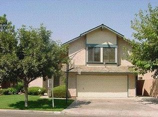 2323 N Prospect Ave, Fresno, CA 93722