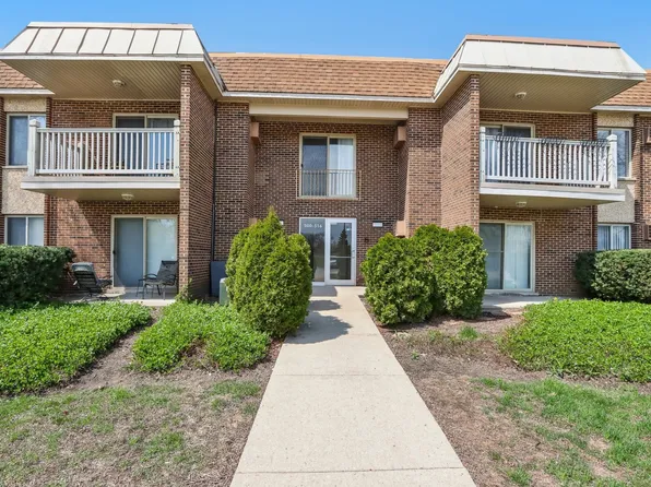 516 N Wilke Rd APT 205, Palatine, IL 60074