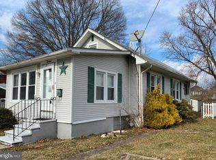 19 Railroad Ave, Penns Grove, NJ 08069