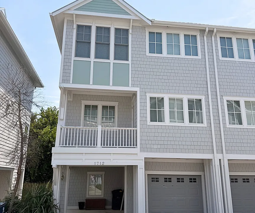 1712 Tearthumb Ct