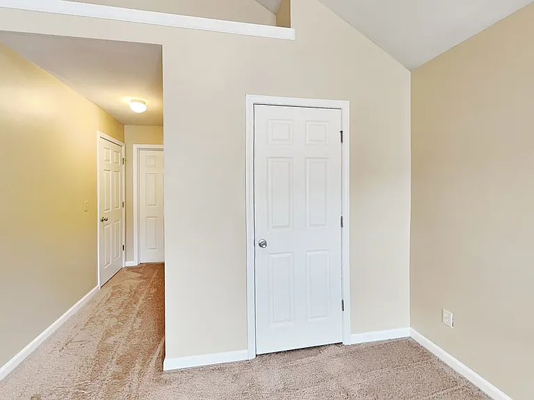 618 Maltese Dr — Photo 19