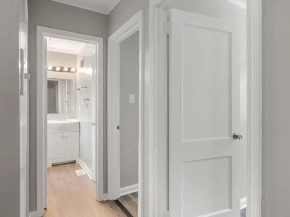 Knollwood Apartments, 301 Crestview Rd #E20319d80, Southern Pines, NC 28387