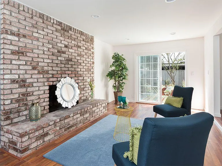 35523 Cleremont Dr — Photo 7
