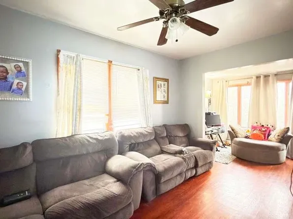 1809 43rd Street image 2 of 27