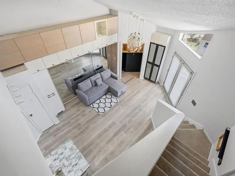 10855 Meadowglen Ln #823 — Photo 10