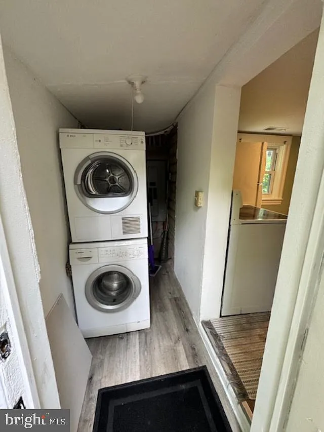1 bed, 1.0 bath, 650 sqft, $1,695 — Photo 2