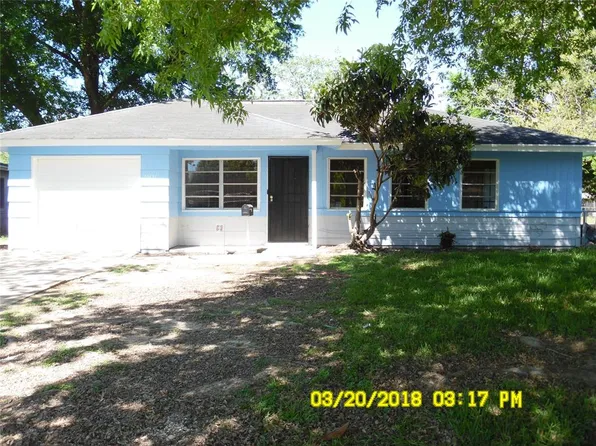 10131 Olentangy St, Houston, TX 77075