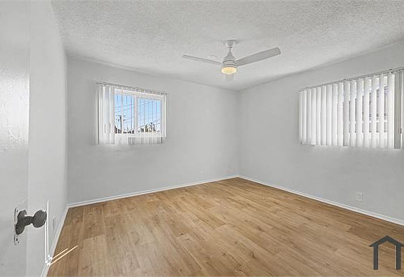 3rd image of 1405 2nd Ave APT 9