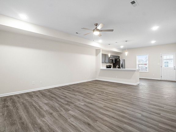 5th image of 227 Drayton Dr Unit H