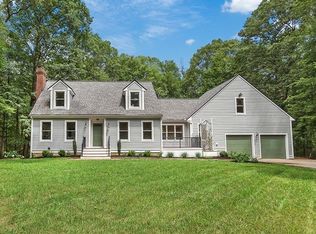 255 High St, Uxbridge, MA 01569