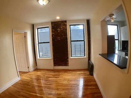 Rented by Uptown Flats LLC | media 6