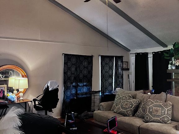 2nd image of 4818 Rollingwood Ct