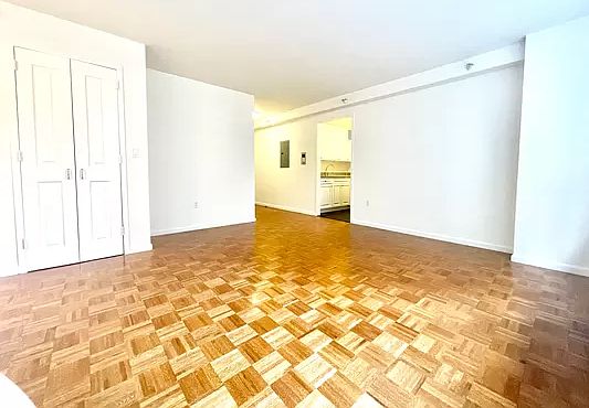 1st image of 350 W 43rd St APT 3C