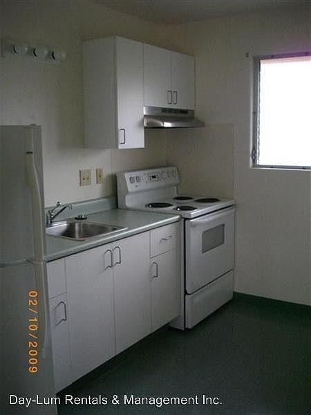 2nd image of 189 Kukuau St Unit 203