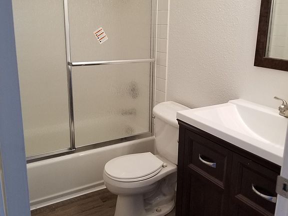 3rd image of 4008 Knoll Top Ct