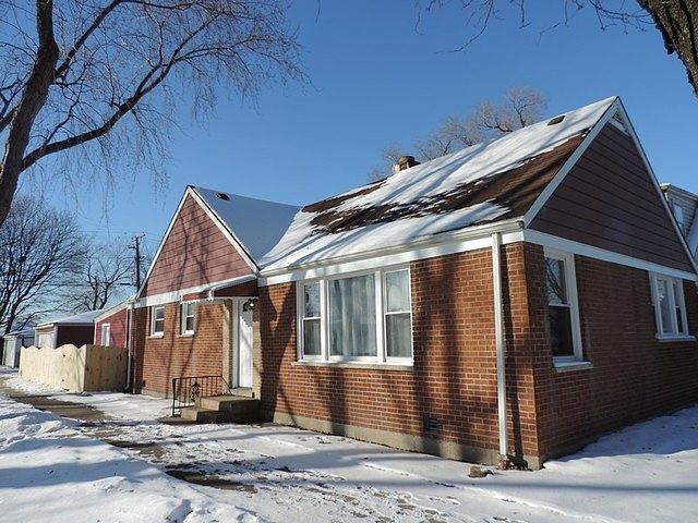 1st image of 4458 S Leclaire Ave