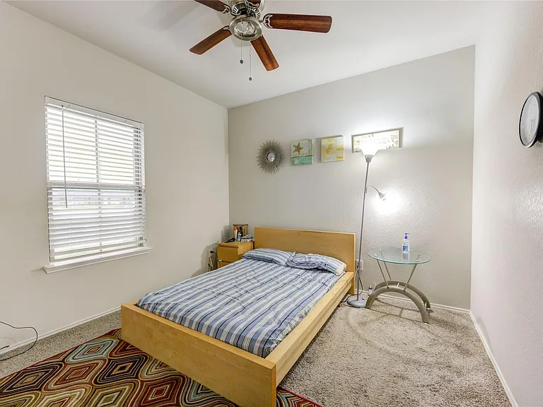1615 Goose Island Ln — Photo 12