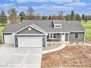 52387 Pulver Rd, Three Rivers, MI 49093