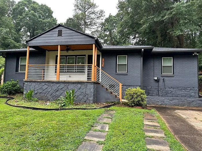 1893 Ridgeland Dr — Photo 1