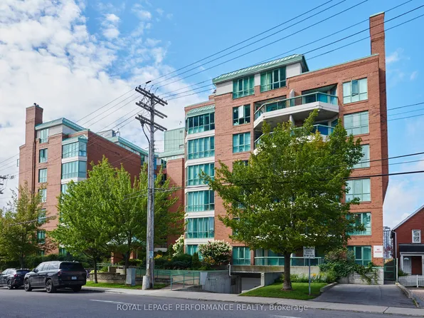 540 Cambridge St S #S-408, Ottawa, ON K1S 5M7