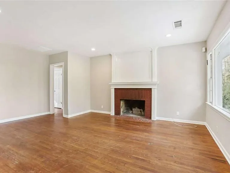 1840 Camellia Dr — Photo 4